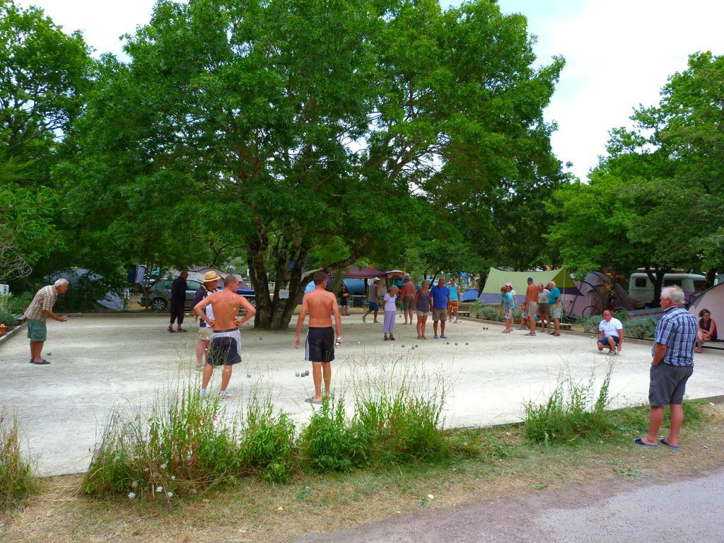 Camping La Maurie Foulerot Ngoại thất bức ảnh