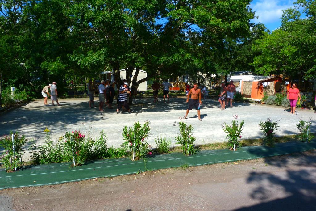 Camping La Maurie Foulerot Ngoại thất bức ảnh