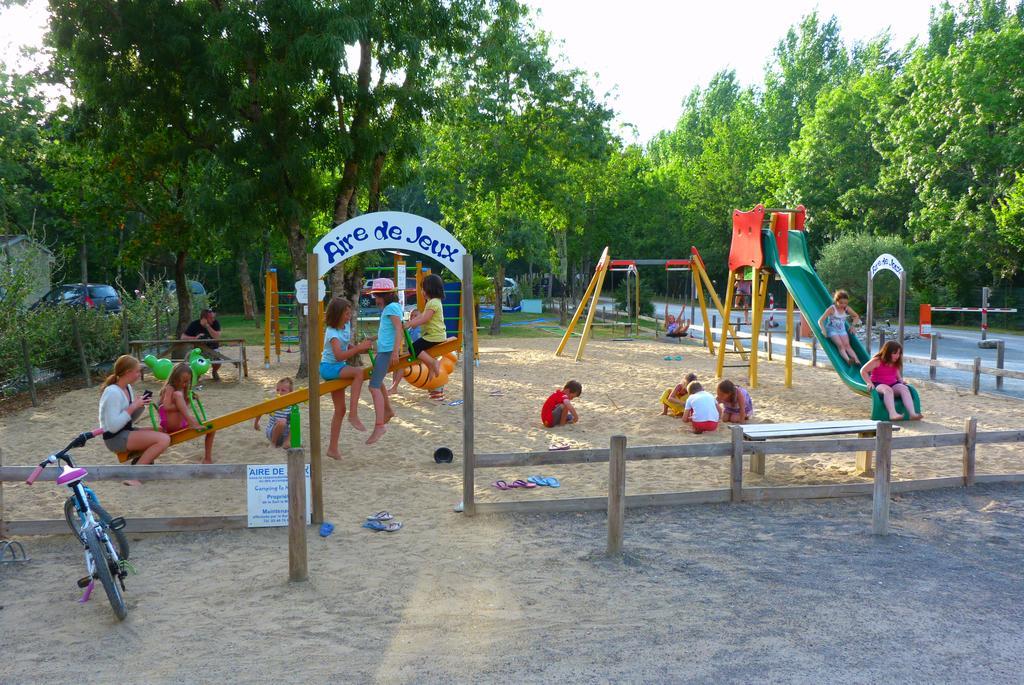 Camping La Maurie Foulerot Ngoại thất bức ảnh